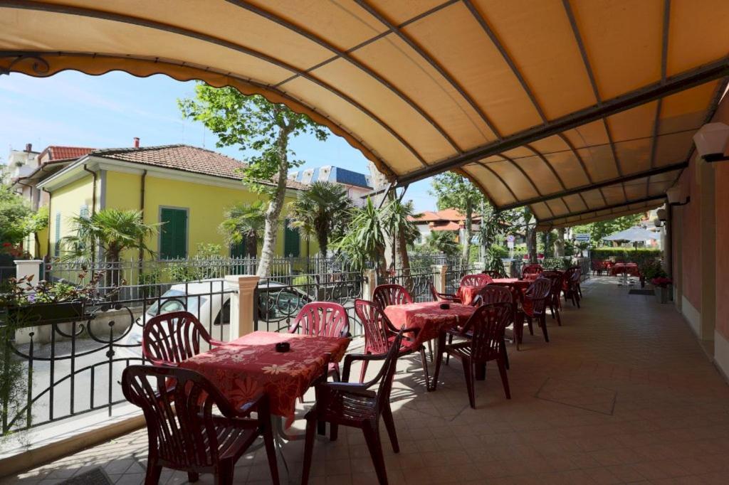 Hotel Turismo Rimini Exterior foto